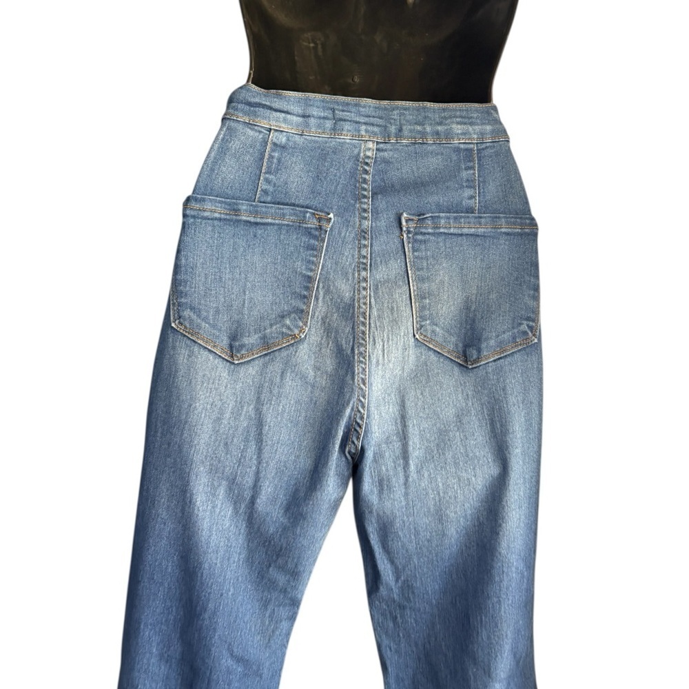 Vibrant Denim Flare Jeans in Blue - Picture 4 of 5